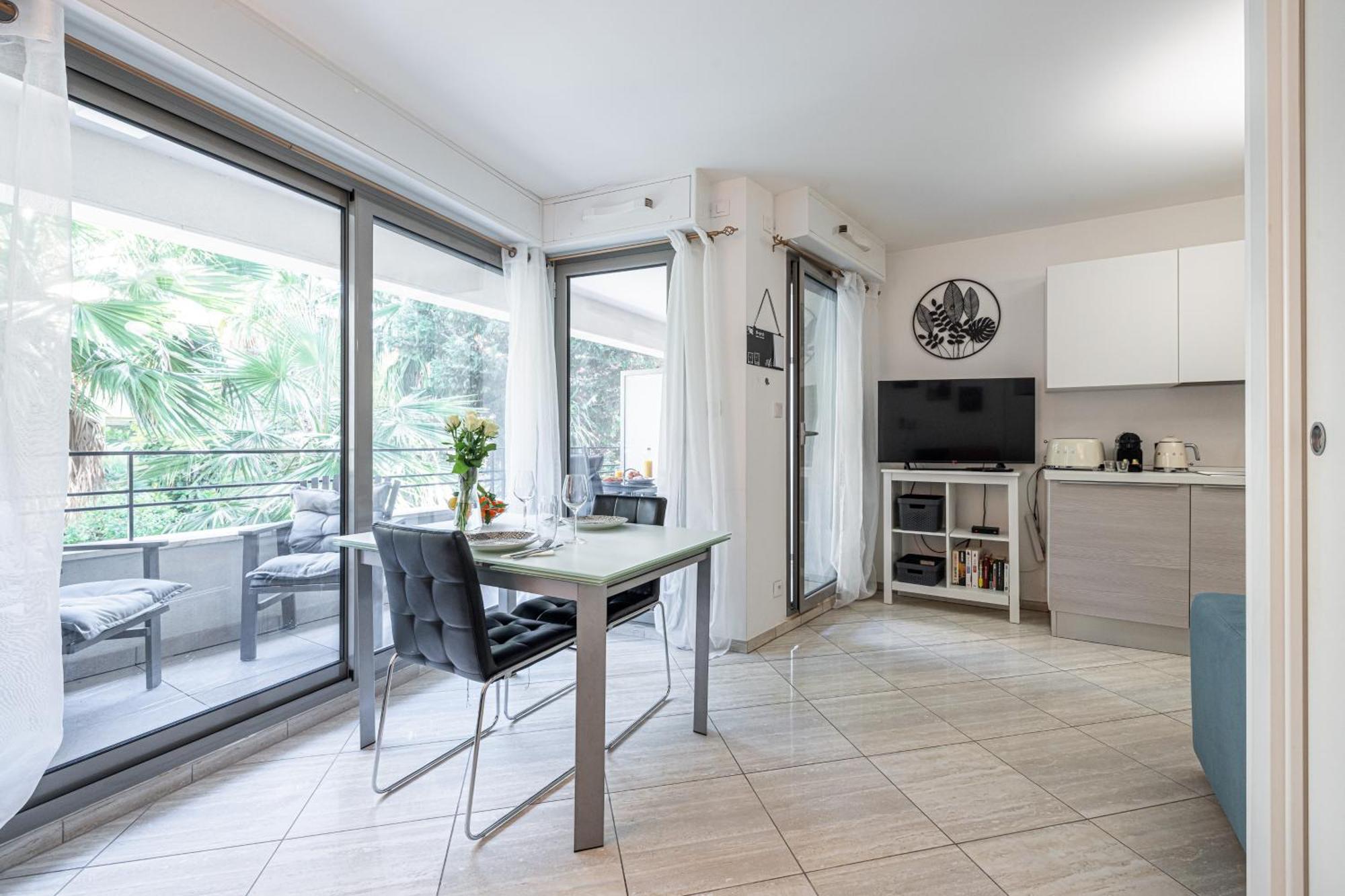 Studio Centre Terrasse Climatisation 50M Plage Menton Buitenkant foto